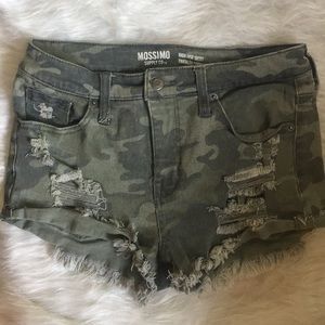 2/$15 ✨ Mossimo Camo High Waisted Shorts